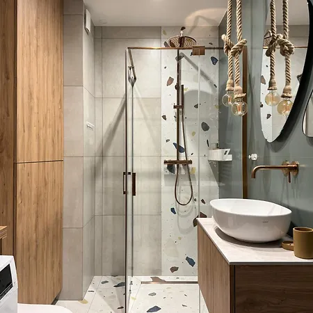 Apartament Przystanek Uzdrowiskowa *