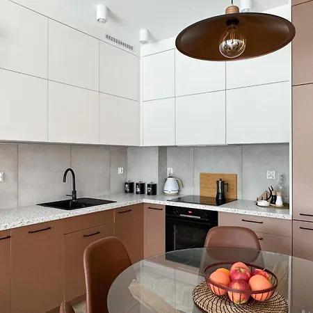 Przystanek Uzdrowiskowa *